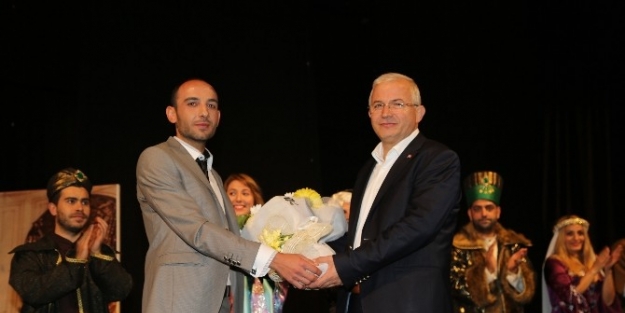 Torbalı’da Tiyatro Günleri Başladı