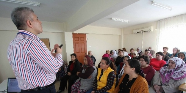 Bayraklı’da Ücretsiz Sağlık Semineri