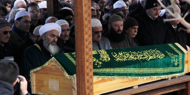Fethullah Gülen'in kardeşi son yolculuğuna uğurlandı!