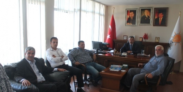 Ak Parti Yumurtalık İlçe Teşkilatında Görev Bölümü Yapıldı