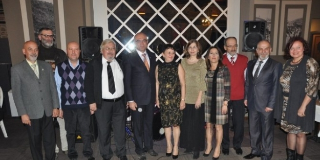 Manisa Lisesi Mezunları Derneği’nden Anlamlı Gece