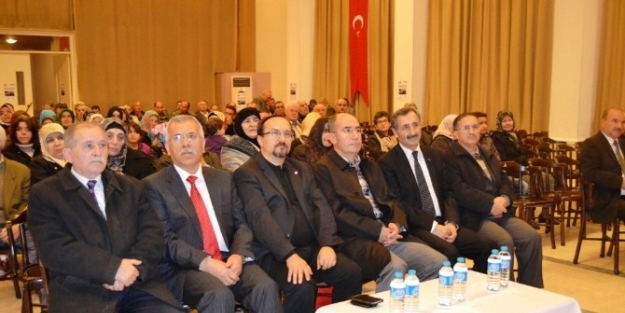 Ayvalıkta Hasan Basri Çantay Unutulmadı