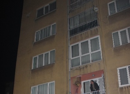 Kütahya’da 3. Kattan Düşen Kadın Ağır Yaralandı