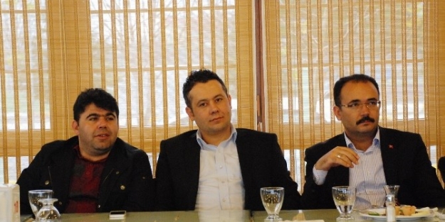 Basri Yıldırım: "ak Parti Milletin Partisidir"