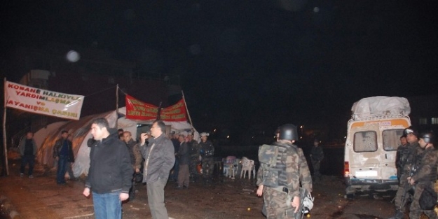 ’kobani’ Çadiri Önünde Olaylar Çikti