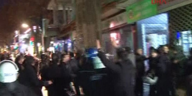 Karşıt görüşlü üniversiteliler kavga etti