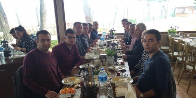 Tekirdağ, Edirne, Kırklareli Bem-bir-sen Şube Yönetimi Edirne’de Kahvaltıda Bir Araya Geldi