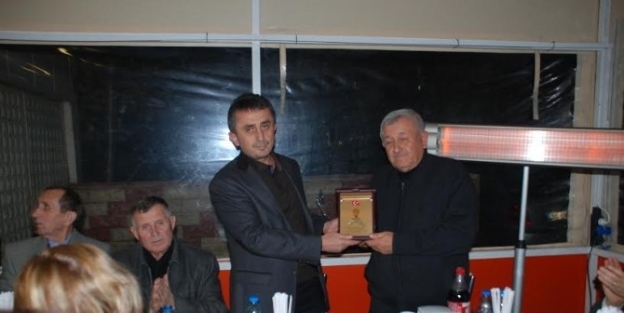 Ak Parti Ergene İlçe Başkanlığı, Dayanışma Ve Vefa Yemeği Düzenledi