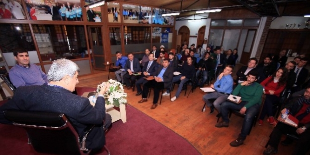 Başkan Karaosmanoğlu Siyaset Okulu’nu Ziyaret Etti