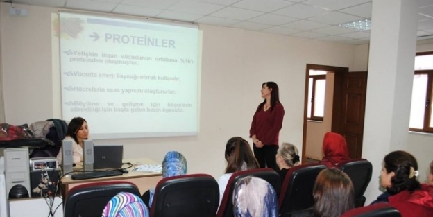 Biga Belediyesinden Sağlıklı Beslenme Semineri