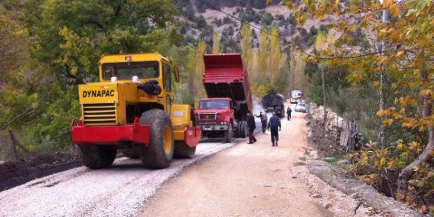 Adana Büyükşehir Belediyesi’nden Yol Atağı