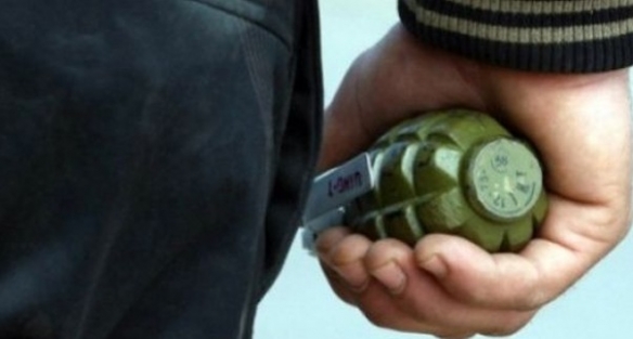 Ağrı'da bombalı gözdağı!