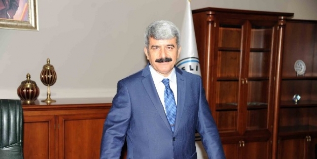 Kocaeli Üniversitesinde Devir Teslim Töreni Yapıldı