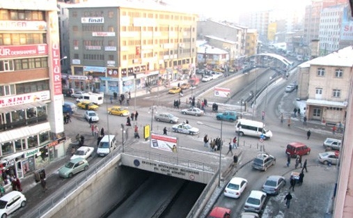 Erzurum’da Trafik Keşmekeş