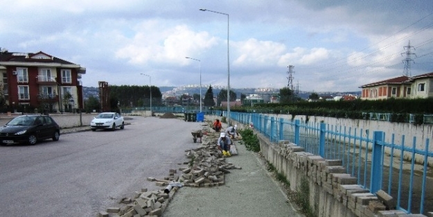 İzmit Sokakları Elden Geçiriliyor