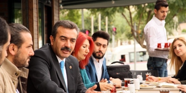 Başkan Çetin’den Esnafa ’örgütlenin’ Çağrisi