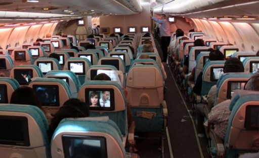 Uçakta Kürtçe anonsa izin yok