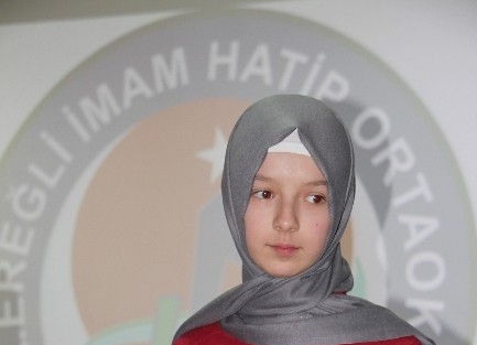 İmam Hatip Öğrencileri Okullarına Logo Yaptı