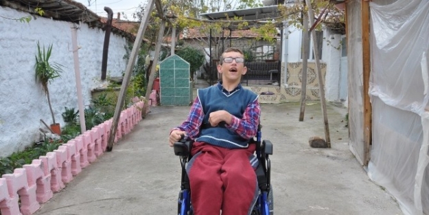 Paşaköylü Musa Büyükşehirle Engelleri Aştı
