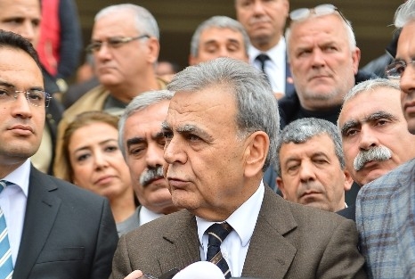 İzmir Büyükşehir Davasında ’anayasa Mahkemesi’ Talebi