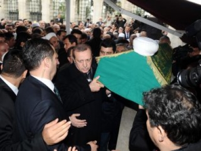 Osman Öztürk son yolculuğuna uğurlandı