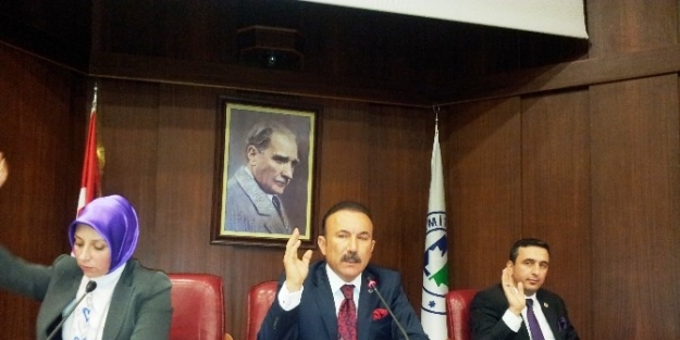 İzmit Belediye Meclis Toplantısı Yapıldı