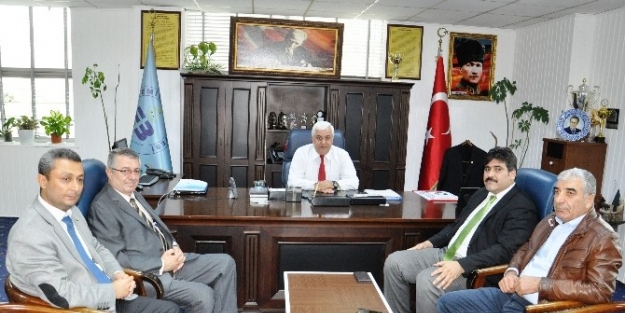 Çevre Ve Şehircilik Müdür Gökçek’ten Edremit Belediyesi’ne Ziyaret