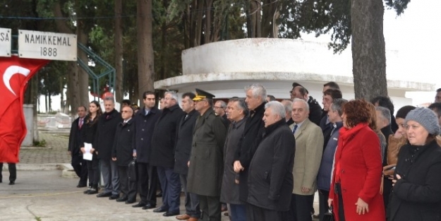 Namık Kemal Gelibolu’da Mezarı Başında Anıldı