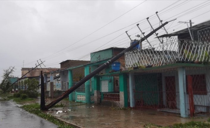 Kasırganın vurduğu Küba'da elektrik kesintileri protesto edildi