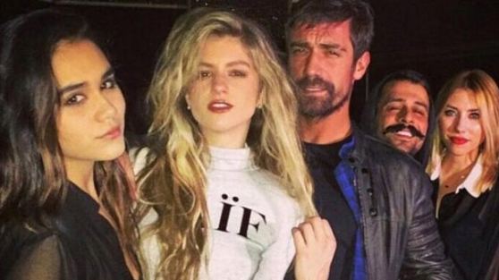 İbrahim Çelikkol'un yanındaki sarışın bakın kim çıktı