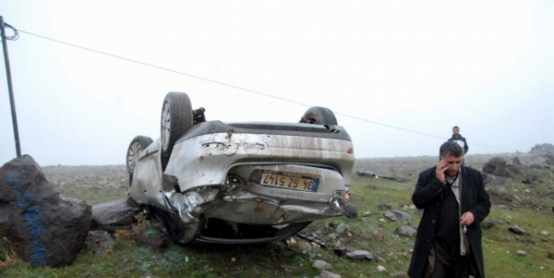 Siverek’te Trafik Kazası: İki Yaralı