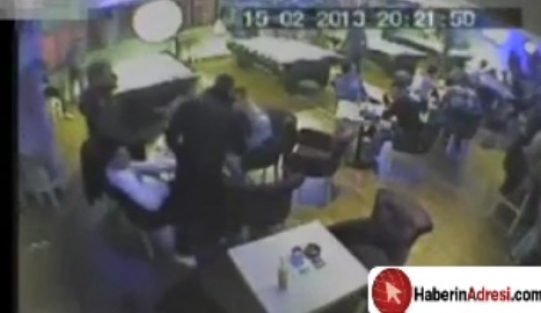 İki kardeşi önce öptü sonra öldürdü!