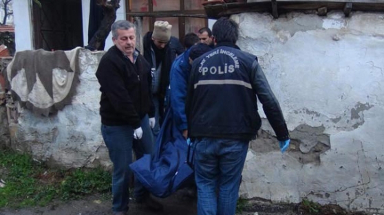 Televizyonu sesini açtı diye abisini öldürdü