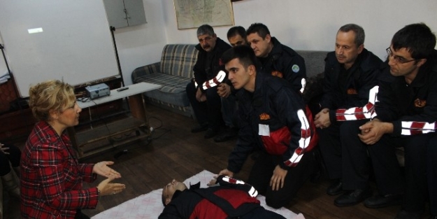İtfaiye Ekiplerine İlk Yardım Eğitimi