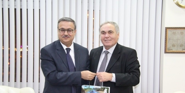 Adige Devlet Üniversitesi’nden Vali Su’ya Ziyaret