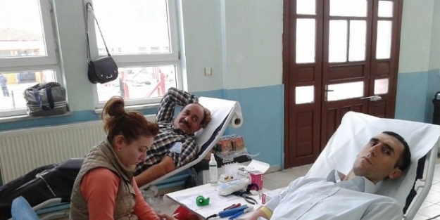 Hisarcık Myo Öğrencilerinden Ve Halktan Kan Bağışına Destek