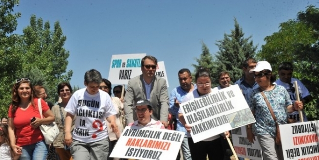 Buca’ya Engelliler Gününde Büyük Müjde