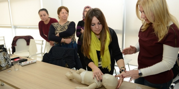 Belediye personeline ilk yardım eğitimi