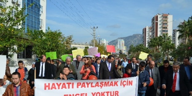 Kozan’da 3 Aralık Dünya Engelliler Günü Yürüyüşü