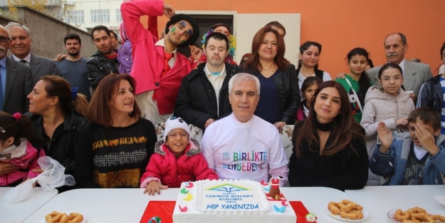 Nilüfer Belediyesi'nden Engelliler Günü kutlaması