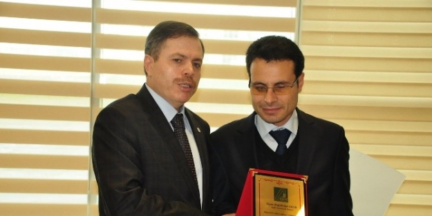 Uşak Üniversitesi’nde 3 Aralık Dünya Engelliler Günü Etkinliği