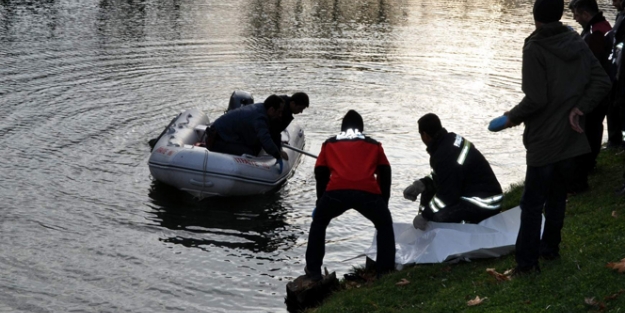 Porsuk Çayı'nda erkek cesedi bulundu