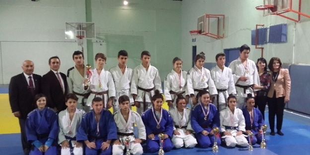 Okul Sporları Judo Turnuvası