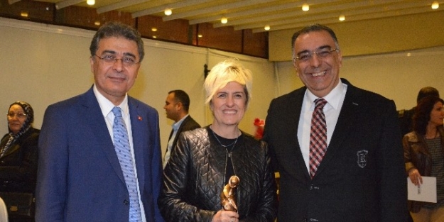 “bir Adana Delikanlısı” Unvanı Merhum Asım Savaş’a Verildi