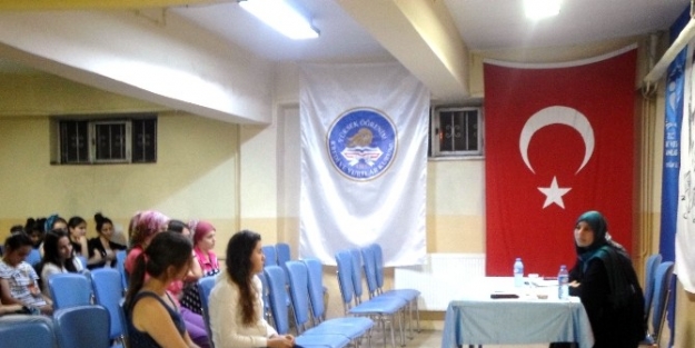 Öğrencilere ‘farkındalık’ Konferansı