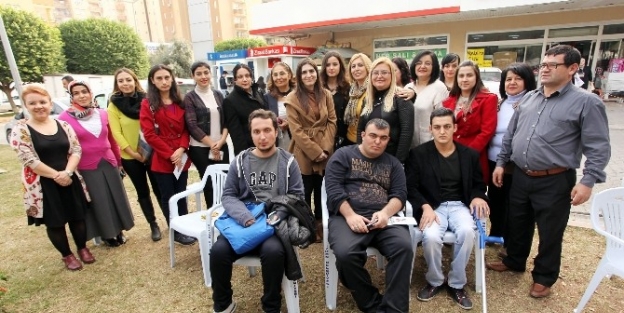 Engelli Bireyler Yararına Kermes...