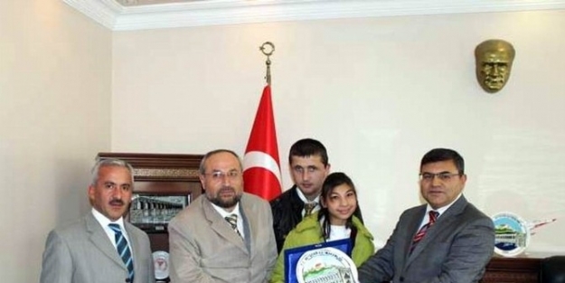 Engelli Öğrencilerden Kaymakamlığa Ziyaret