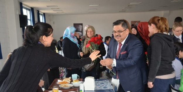 Başkan Yağcı’nın Kadın Hakları Günü Mesajı