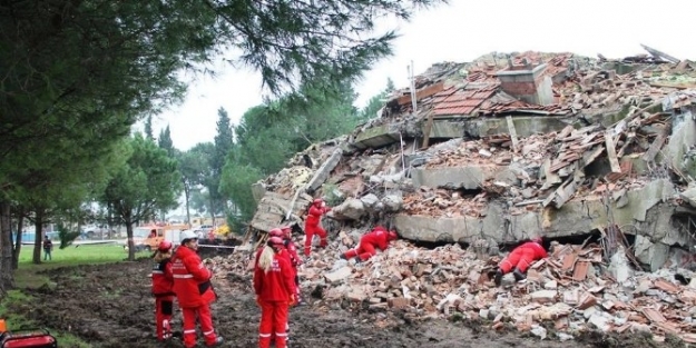 Yapılan Tatbikatta Adak Göz Doldurdu