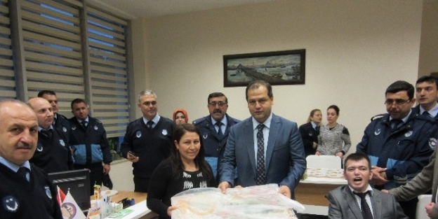 Körfez Zabıta Müdürlüğünde Engelliler Günü Kutlandı